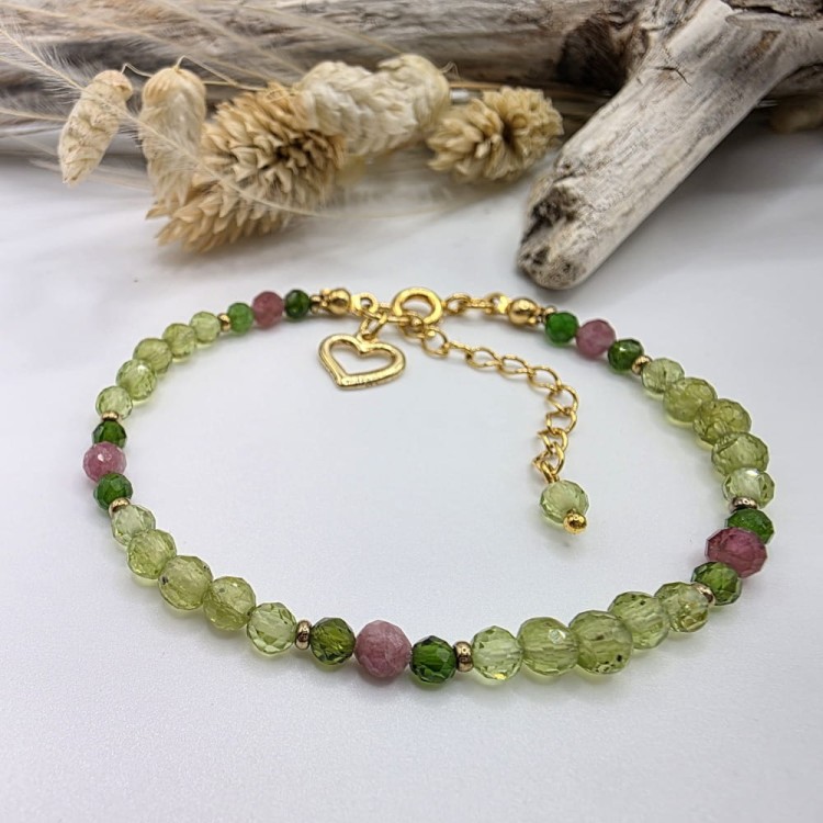 Bransoletka damska - amulet oblicza kobiecośc oliwin perydot