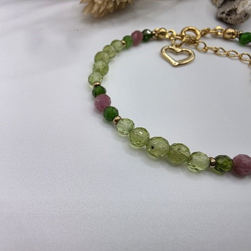 Bransoletka damska - amulet oblicza kobiecośc oliwin perydot