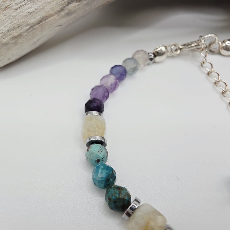 Bransoletka z kamieni - amulet wiedza to potęga apatyt fluoryt