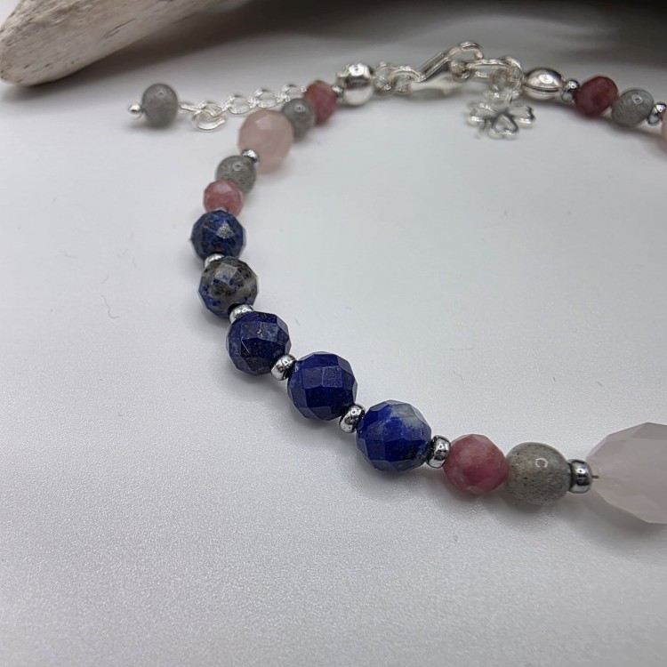 Bransoletka przyjaźni z kamieni naturalnych